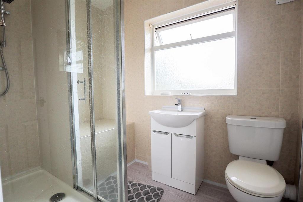 Shower Room.jpg