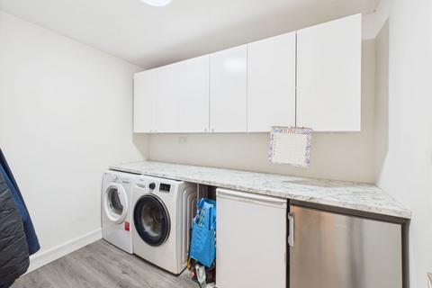 8 Stone Park, Paignton, TQ4 6HT