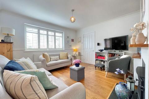 9 Bourne Vale, Plaxtol, Sevenoaks, TN15 0QT