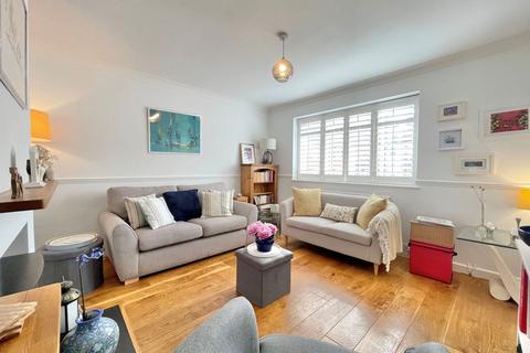9 Bourne Vale, Plaxtol, Sevenoaks, TN15 0QT