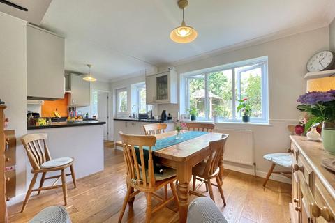 9 Bourne Vale, Plaxtol, Sevenoaks, TN15 0QT
