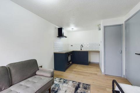 Studio to rent, Union Street, Boston, Lincolnshire