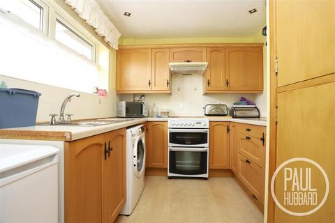 2 bedroom detached bungalow for sale, Catchpole Close, Kessingland, NR33