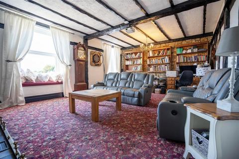 4 bedroom terraced house for sale, East Holywell, Newcastle Upon Tyne