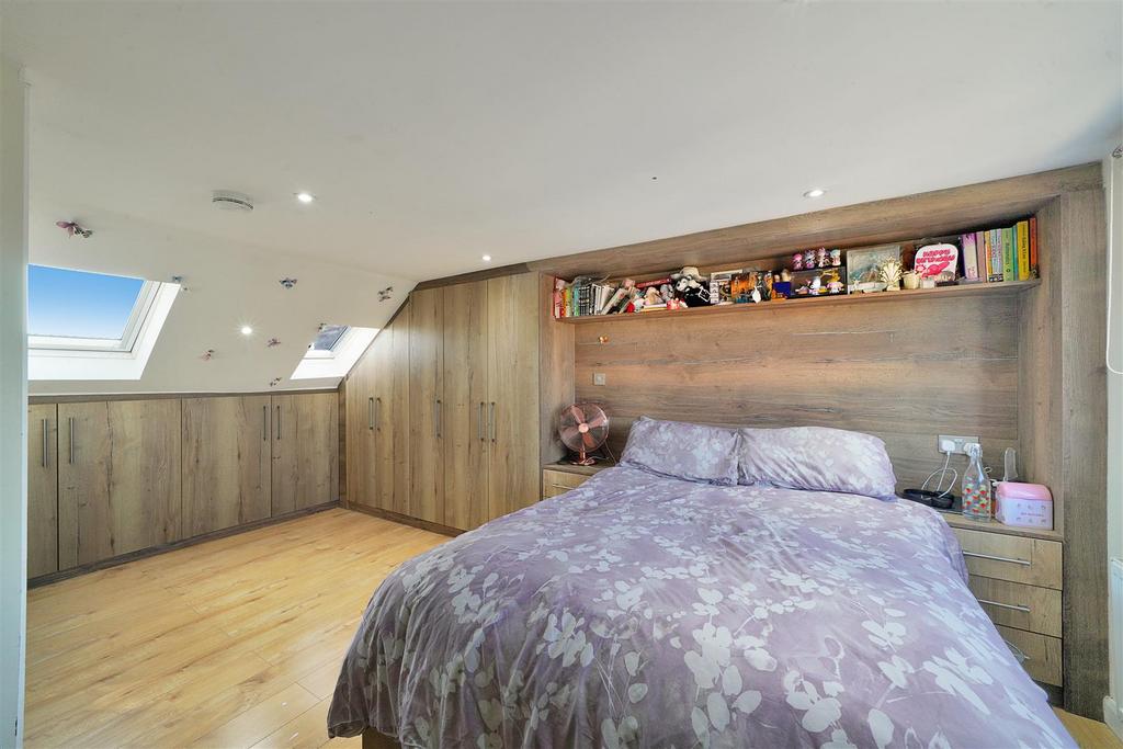 26 Northwood Gardens - 4 T4a We Cp Gi0nb965hjnv.jpg