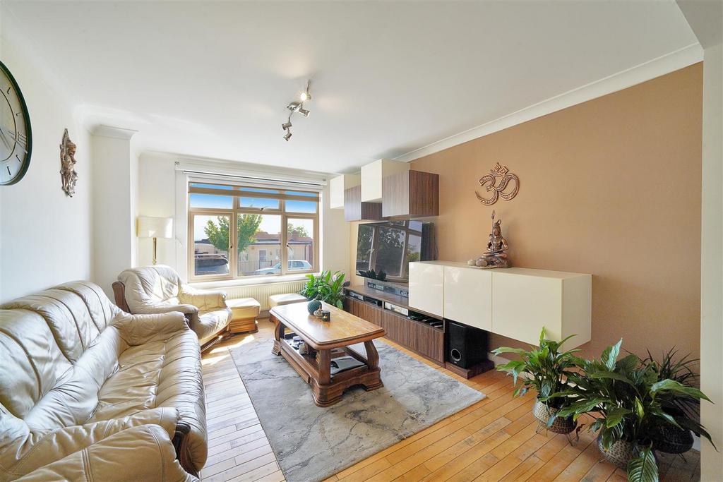 26 Northwood Gardens - XHWL20 HJ1 YYvi Az Xb X9z.jpg