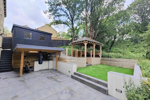 4 bedroom detached house for sale, Woodhouse Lane, Brighouse HD6