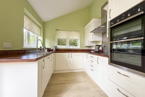 undefined, Silver Street, Nailsea, North Somerset, BS48