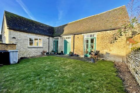 2 bedroom detached house to rent, Cecil Court, Wharf Road, Stamford