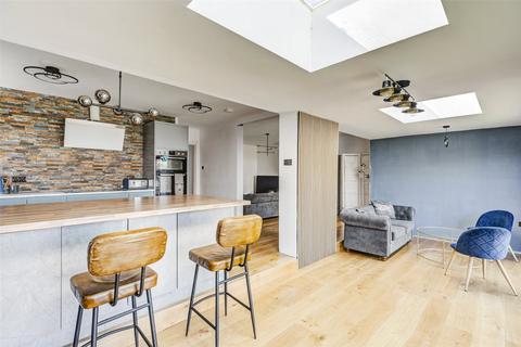 2 bedroom bungalow for sale, Benedict Drive, Worthing, West Sussex, BN11