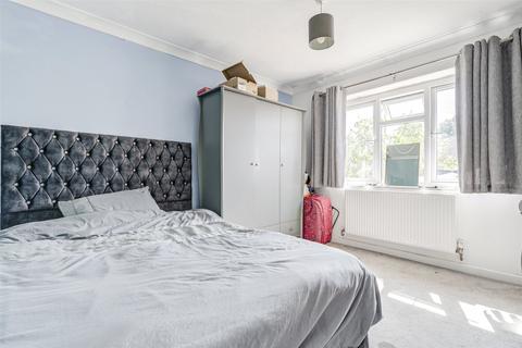 12 Benedict Drive, Worthing, BN11 2NY