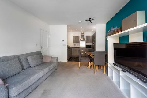 2 bedroom apartment for sale, Sterling Road, Kent, Bexleyheath, DA7