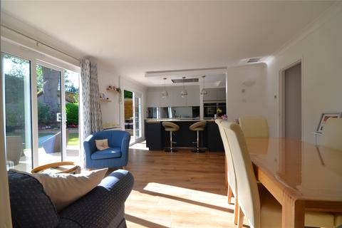 undefined, Three Bridges, Crawley, West Sussex, RH10