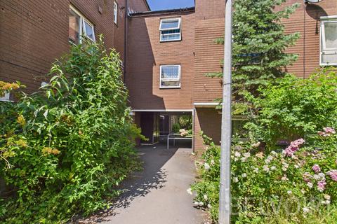 undefined,  Boulton Grange, Telford TF3