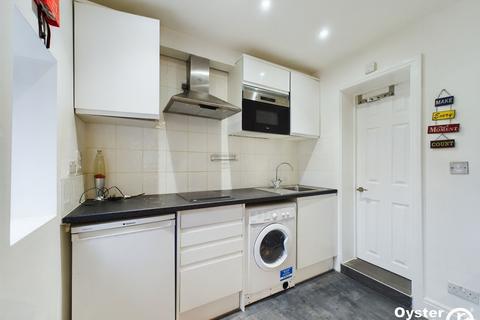 undefined, Betstyle Road, London, N11