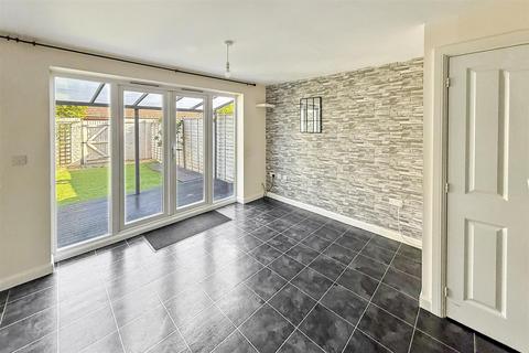 26 Broom Field Way, Felpham, Bognor Regis, PO22 8AQ