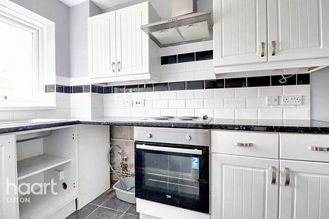 1 bedroom apartment for sale, Gregories Close, Luton
