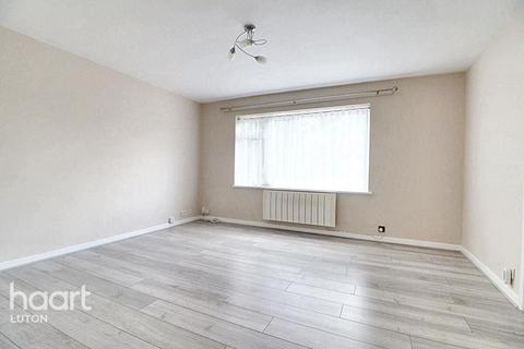 1 bedroom apartment for sale, Gregories Close, Luton