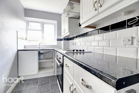 1 bedroom apartment for sale, Gregories Close, Luton