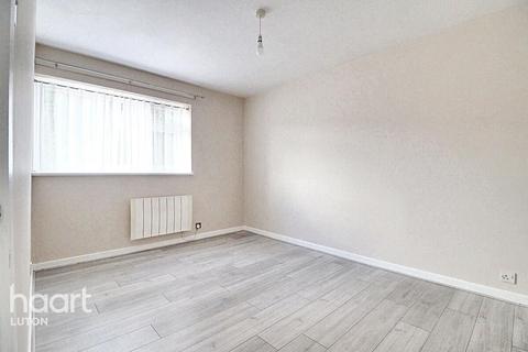 1 bedroom apartment for sale, Gregories Close, Luton