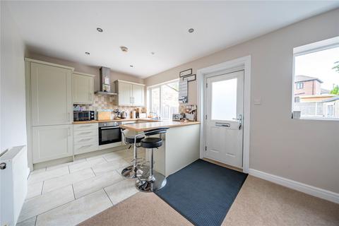 3 bedroom semi-detached house for sale, Green Lane, Yeadon, Leeds, West Yorkshire