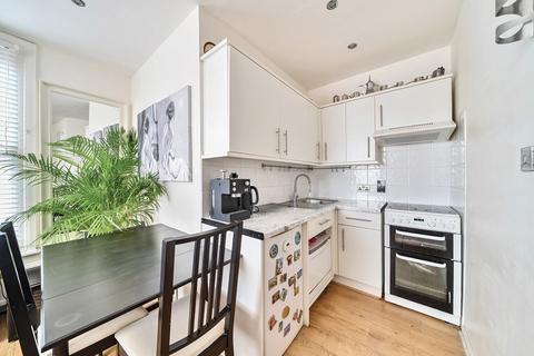 1 bedroom apartment for sale, High Street, Iver, Buckinghamshire