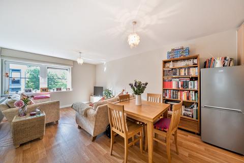 1 bedroom flat for sale, Scott Avenue, London, SW15