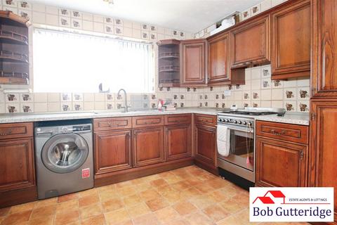 2 bedroom semi-detached house for sale, Chell Grove, Bradwell, Newcastle
