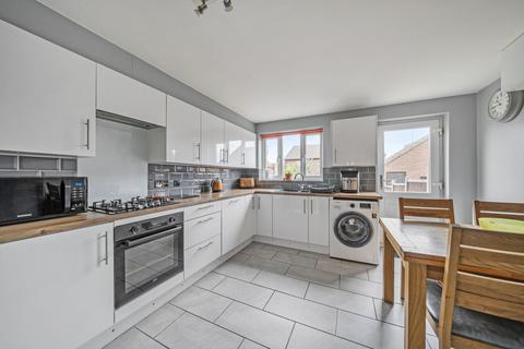 32 Darby Vale, Warfield, Bracknell, RG42 2PQ