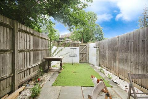 1 bedroom in a house share to rent, 35 Coburg Crescent, London, SW2