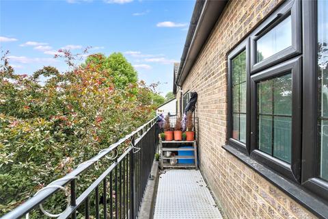undefined, Forest Road, London, E11