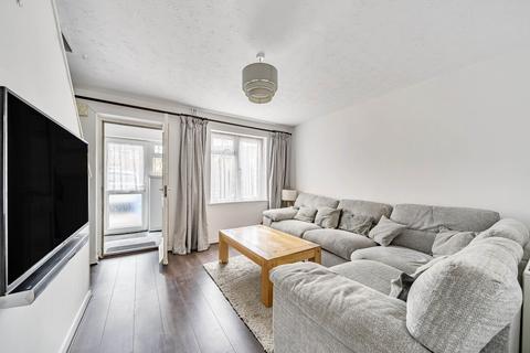18 The Chesters, Westlea, Swindon, SN5 7DB