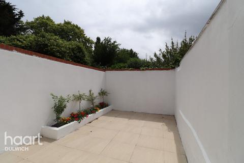 4 bedroom terraced house for sale, Upland Road, London