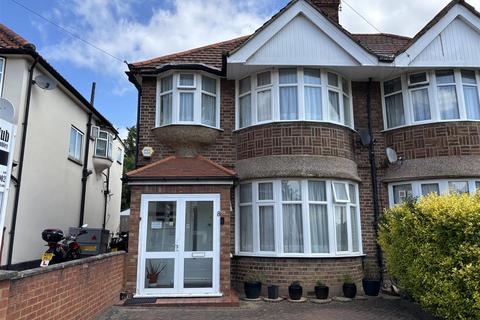Chestnut Grove, Wembley