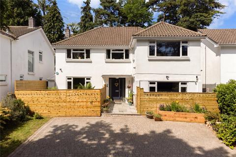 9 Benellen Gardens, Bournemouth, BH4 9LW