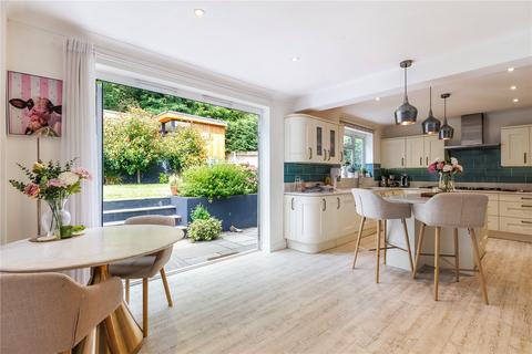 9 Benellen Gardens, Bournemouth, BH4 9LW