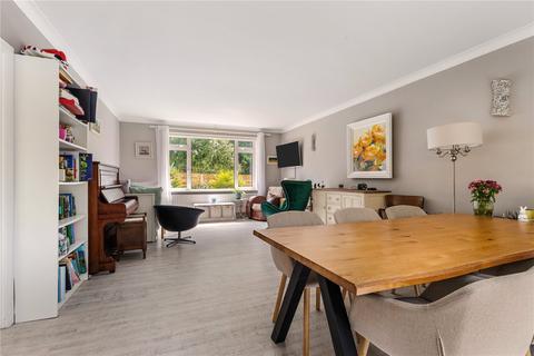 9 Benellen Gardens, Bournemouth, BH4 9LW