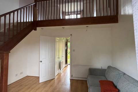 4 Low Meadow, Halling, Rochester, ME2 1LX
