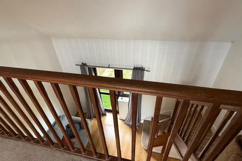 4 Low Meadow, Halling, Rochester, ME2 1LX