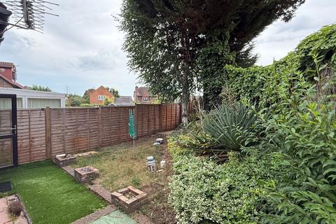 4 Low Meadow, Halling, Rochester, ME2 1LX
