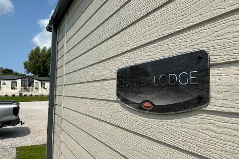 2 bedroom lodge for sale, Kearby with Netherby Nr. Wetherby