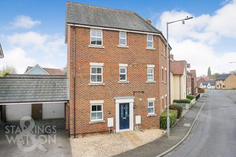 4 bedroom detached house for sale, Lavender Road, Wymondham, Norwich