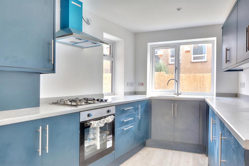 Kitchen 1.jpeg