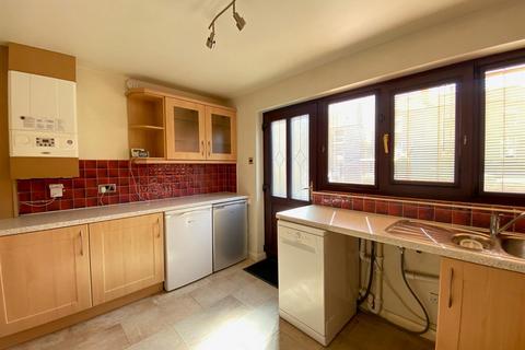3 Trinity Grove, Brighouse, HD6 4BG