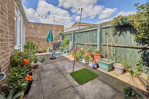 9 Aster Close, Burbage, Hinckley, LE10 2UG