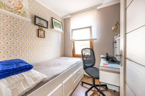 18 Vicarage Lane, East Ham, London, E6 6AB