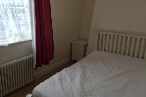 1 bedroom flat to rent, St Clements Street, Islington, London, N7