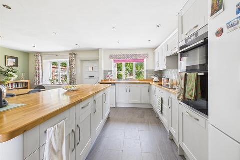 10 Bears Road, Paston, North Walsham, NR28 9TH