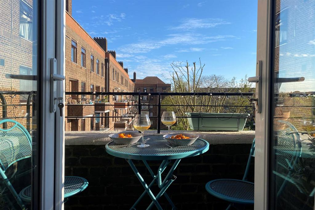 Vendor balcony.jpg