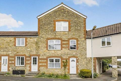 9 Vineys Yard, Bruton, BA10 0EU